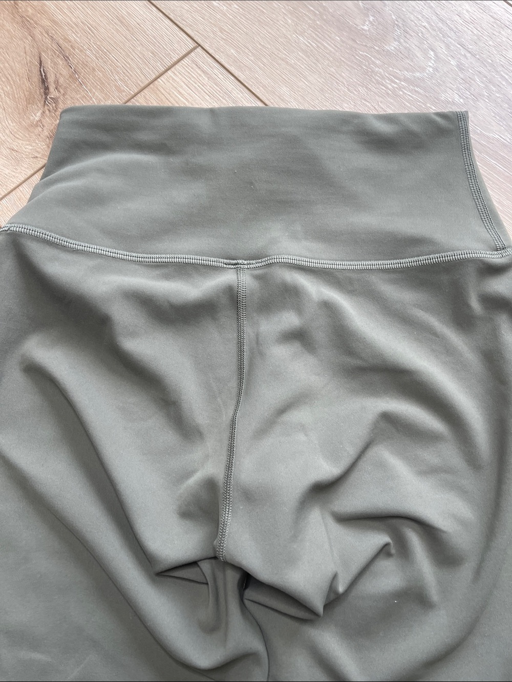 Lululemon Wunder Train Contour Fit High-Rise Tight 28" Color Grey Sage Size 6 - Picture 8 of 12